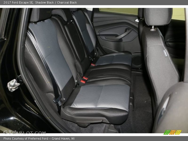 Shadow Black / Charcoal Black 2017 Ford Escape SE