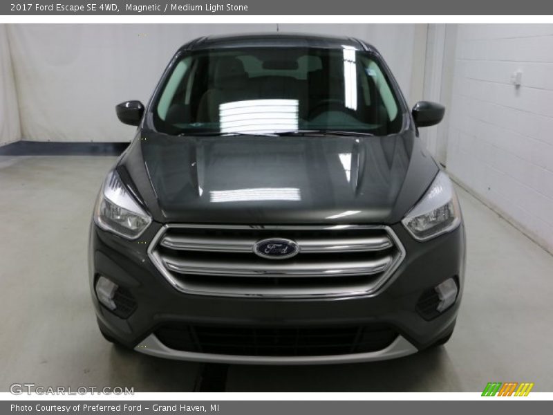 Magnetic / Medium Light Stone 2017 Ford Escape SE 4WD