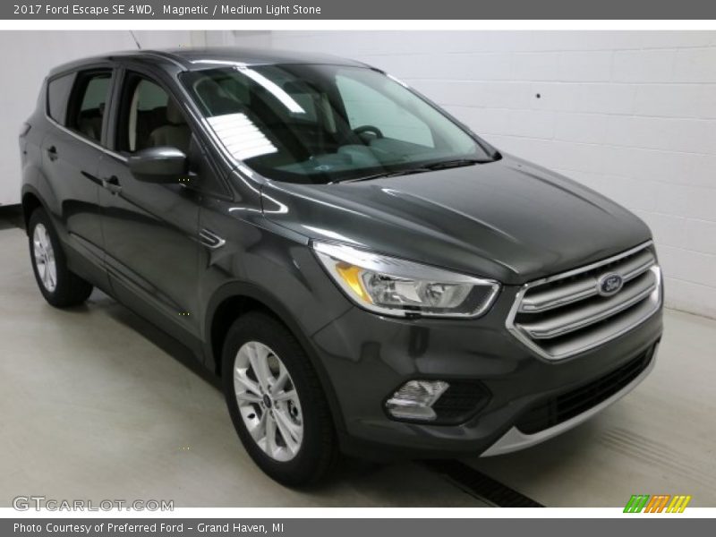 Magnetic / Medium Light Stone 2017 Ford Escape SE 4WD