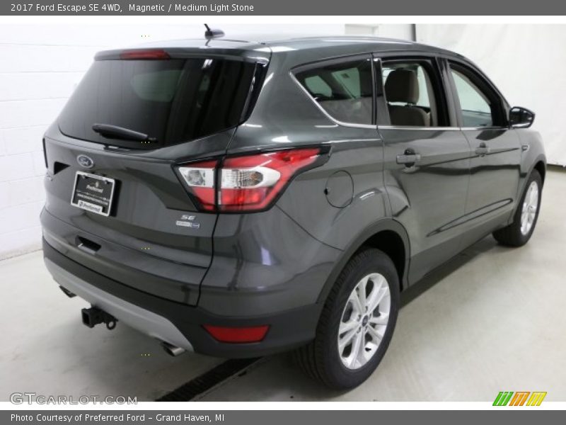 Magnetic / Medium Light Stone 2017 Ford Escape SE 4WD