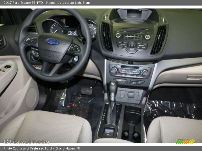 Magnetic / Medium Light Stone 2017 Ford Escape SE 4WD