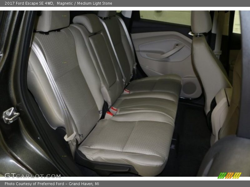 Magnetic / Medium Light Stone 2017 Ford Escape SE 4WD