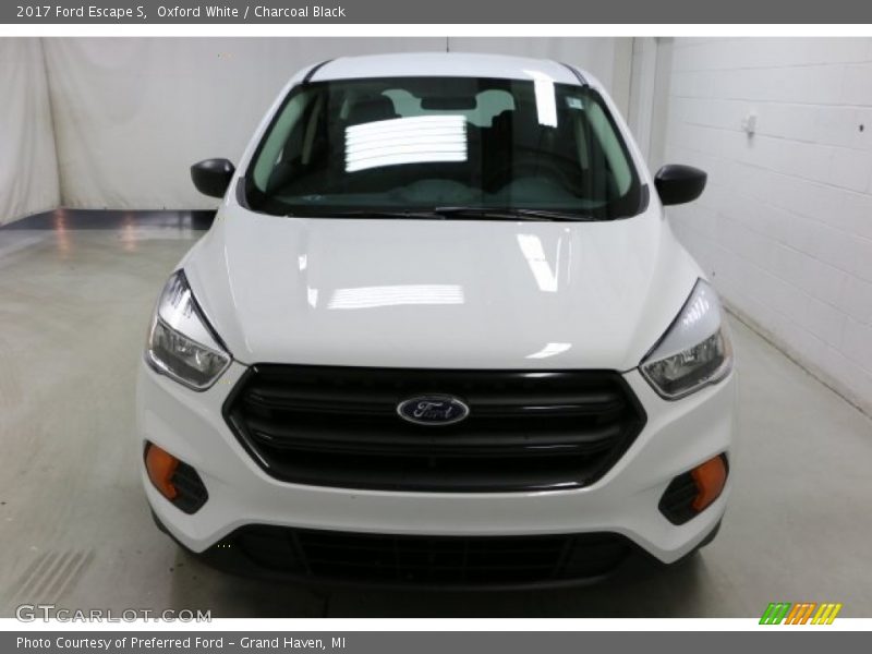 Oxford White / Charcoal Black 2017 Ford Escape S
