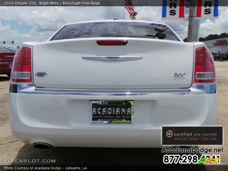 Bright White / Black/Light Frost Beige 2014 Chrysler 300