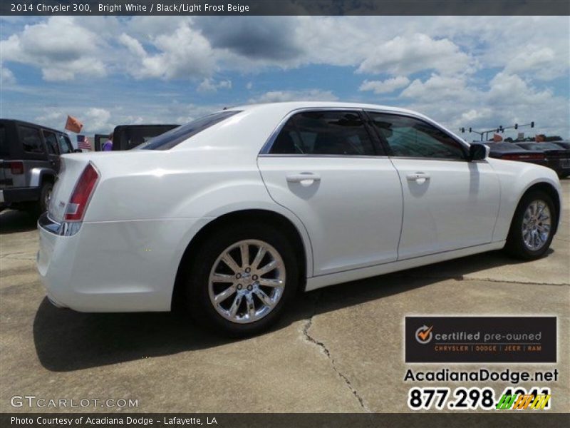 Bright White / Black/Light Frost Beige 2014 Chrysler 300