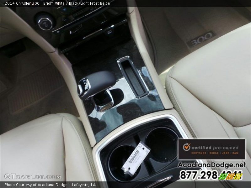 Bright White / Black/Light Frost Beige 2014 Chrysler 300