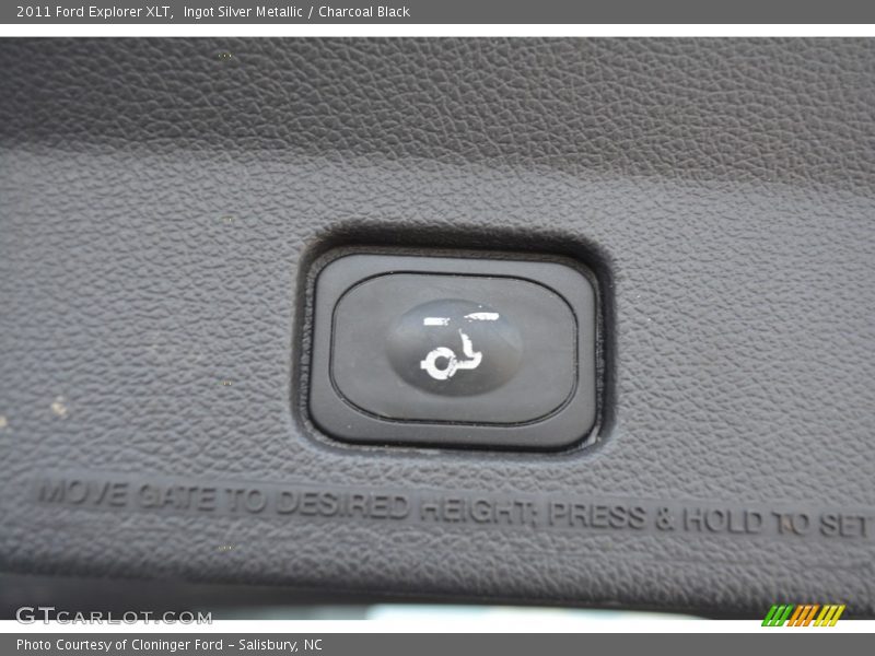 Ingot Silver Metallic / Charcoal Black 2011 Ford Explorer XLT