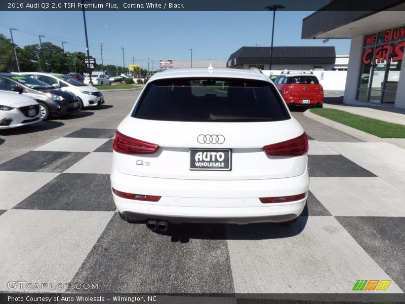 Cortina White / Black 2016 Audi Q3 2.0 TSFI Premium Plus