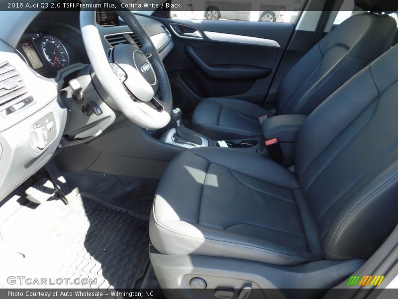 Cortina White / Black 2016 Audi Q3 2.0 TSFI Premium Plus