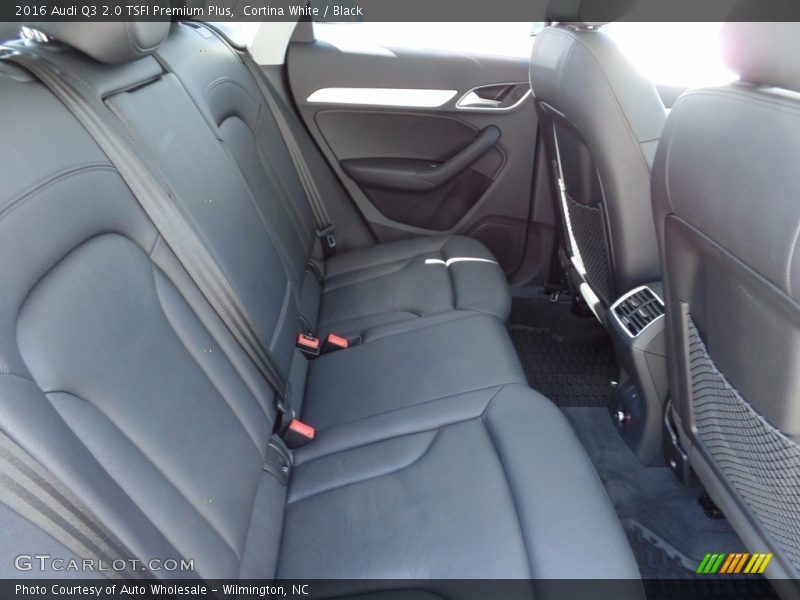 Cortina White / Black 2016 Audi Q3 2.0 TSFI Premium Plus