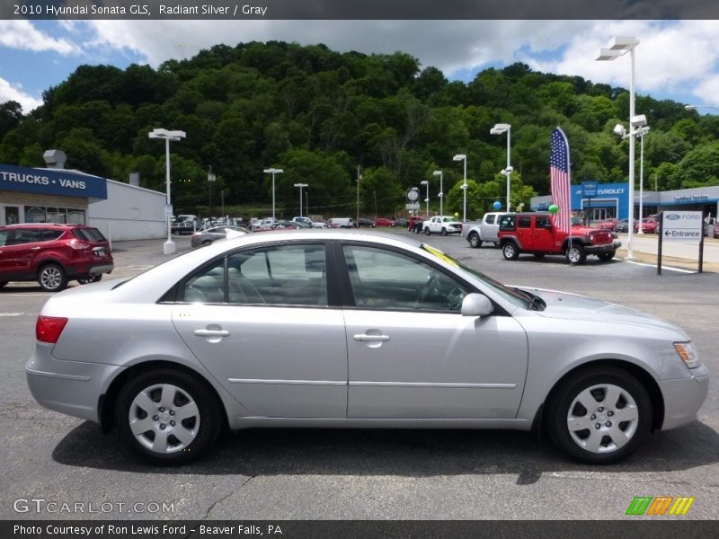 Radiant Silver / Gray 2010 Hyundai Sonata GLS