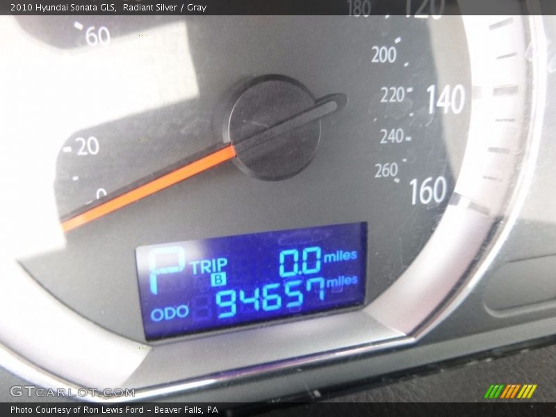 Radiant Silver / Gray 2010 Hyundai Sonata GLS