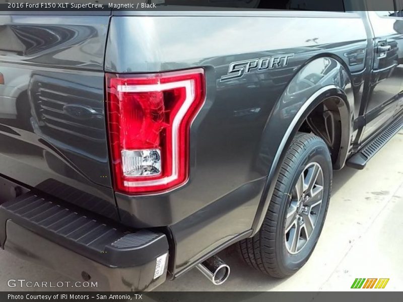 Magnetic / Black 2016 Ford F150 XLT SuperCrew