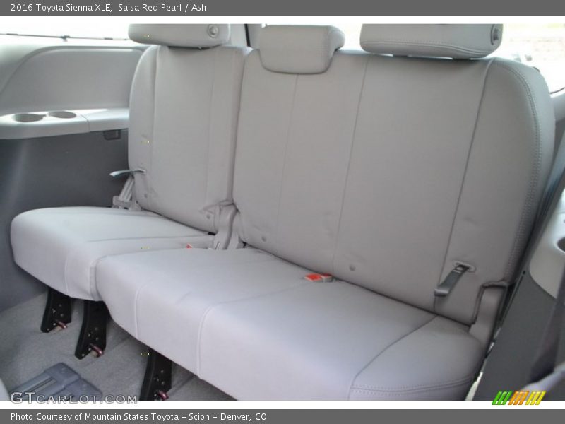 Salsa Red Pearl / Ash 2016 Toyota Sienna XLE