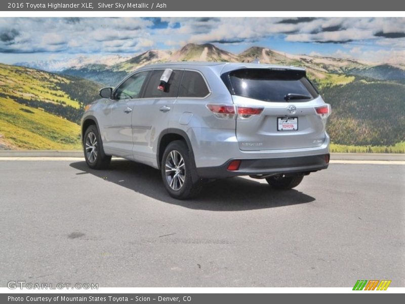 Silver Sky Metallic / Ash 2016 Toyota Highlander XLE