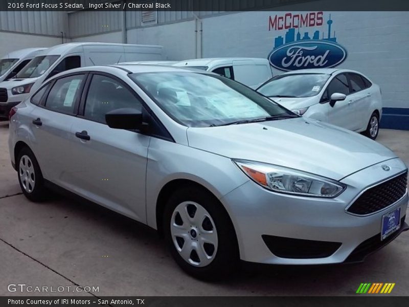 Ingot Silver / Charcoal Black 2016 Ford Focus S Sedan