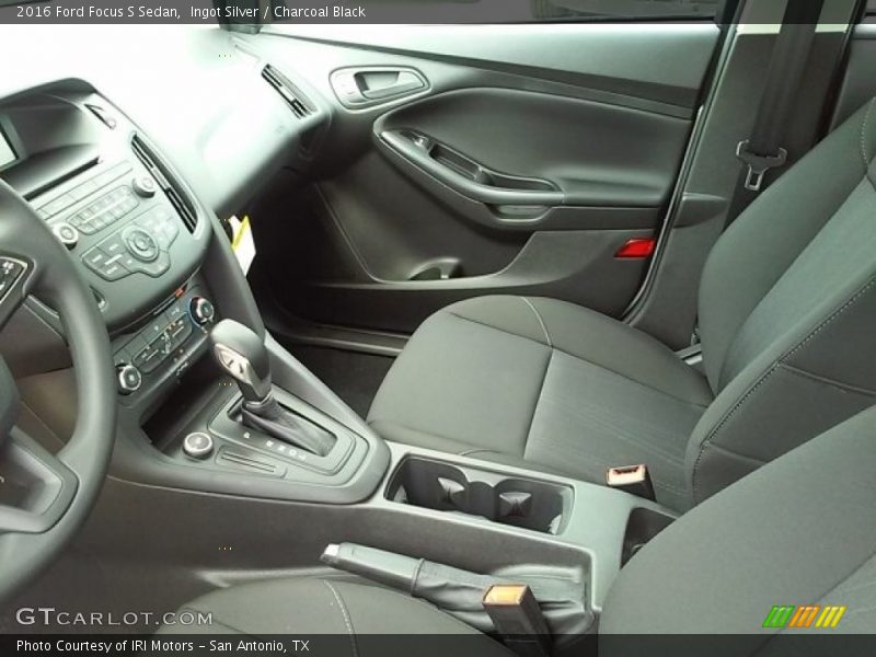 Ingot Silver / Charcoal Black 2016 Ford Focus S Sedan