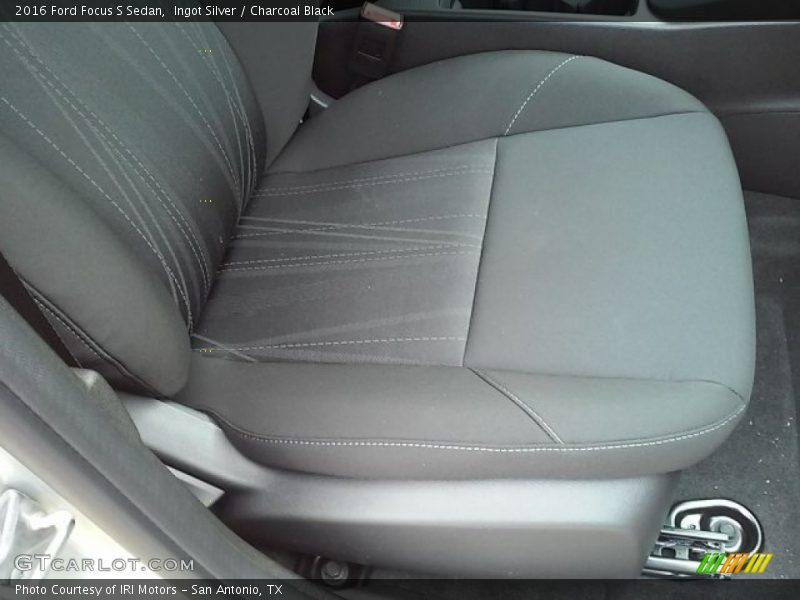 Ingot Silver / Charcoal Black 2016 Ford Focus S Sedan