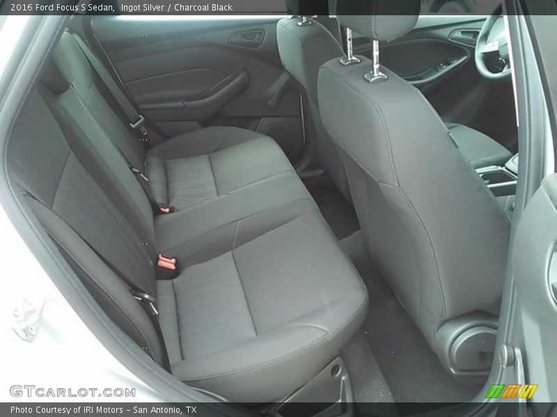 Ingot Silver / Charcoal Black 2016 Ford Focus S Sedan