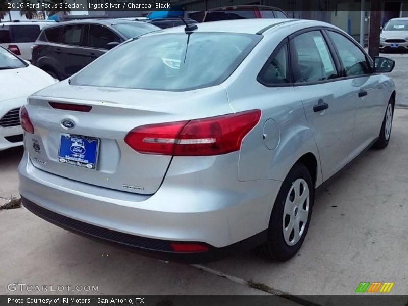 Ingot Silver / Charcoal Black 2016 Ford Focus S Sedan
