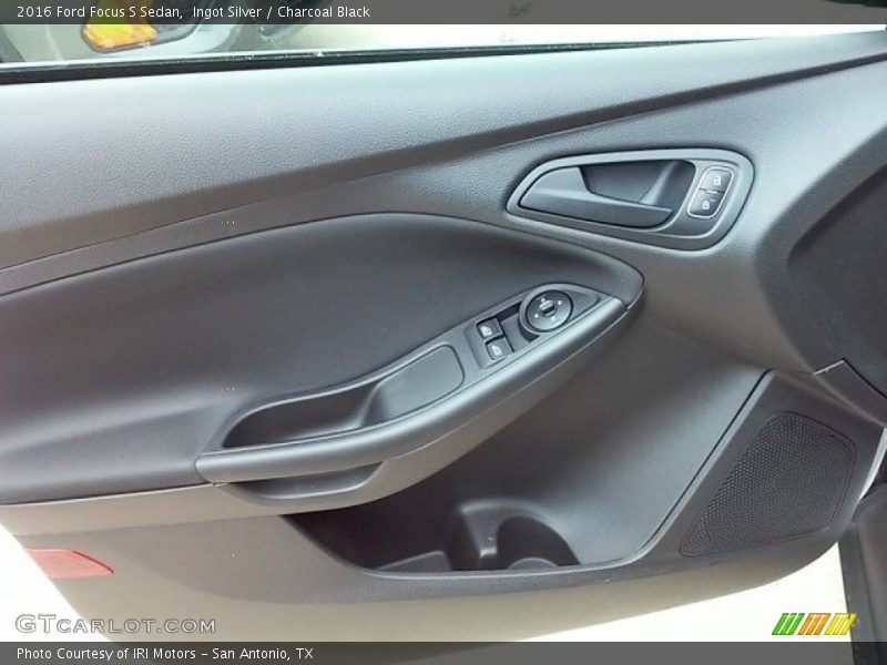 Ingot Silver / Charcoal Black 2016 Ford Focus S Sedan