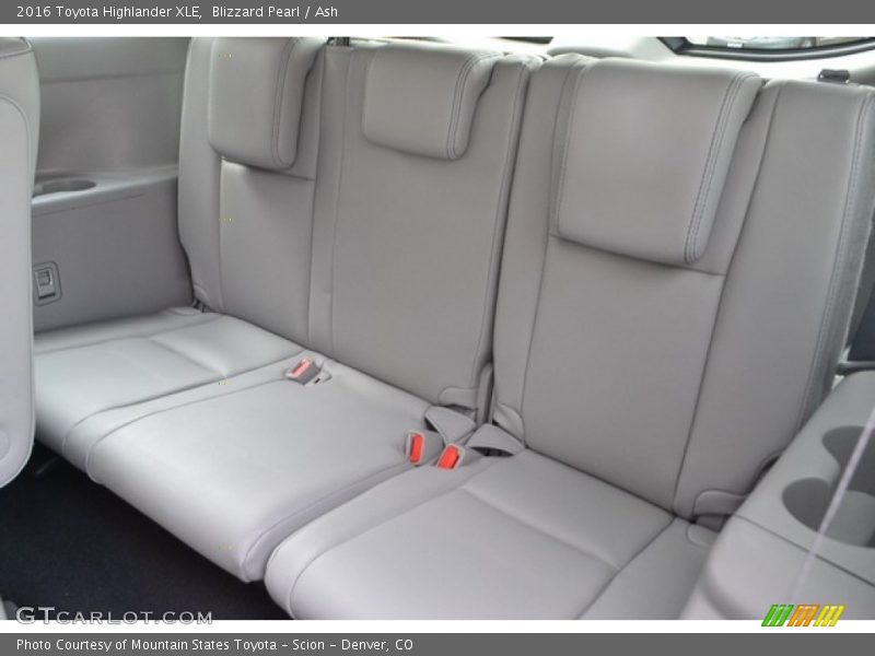 Blizzard Pearl / Ash 2016 Toyota Highlander XLE