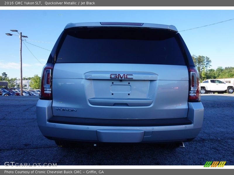 Quicksilver Metallic / Jet Black 2016 GMC Yukon SLT