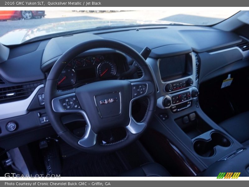 Quicksilver Metallic / Jet Black 2016 GMC Yukon SLT