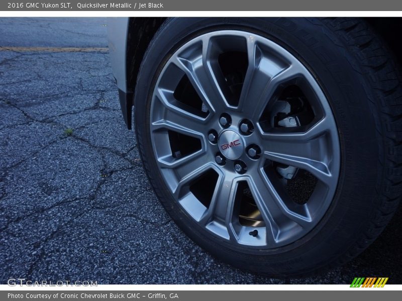 Quicksilver Metallic / Jet Black 2016 GMC Yukon SLT
