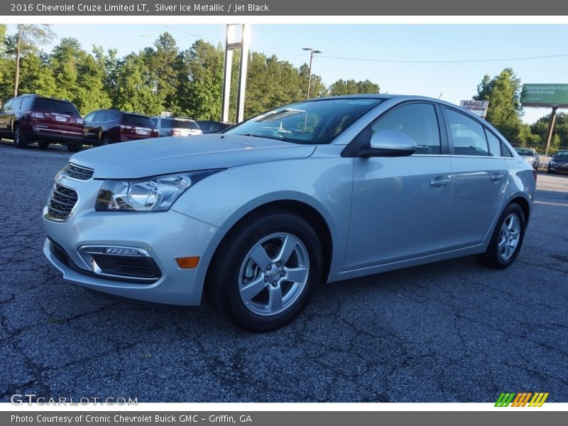 Silver Ice Metallic / Jet Black 2016 Chevrolet Cruze Limited LT