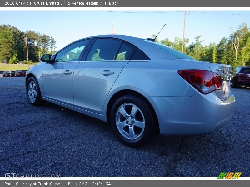 Silver Ice Metallic / Jet Black 2016 Chevrolet Cruze Limited LT