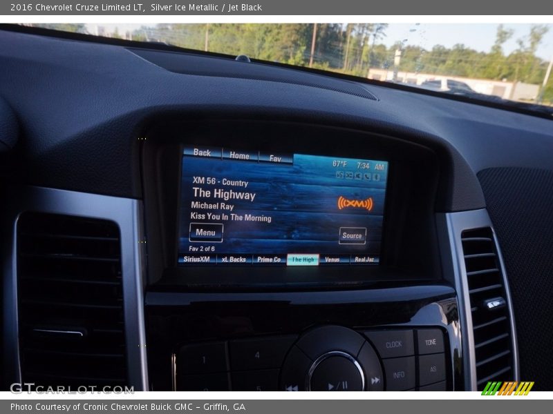 Silver Ice Metallic / Jet Black 2016 Chevrolet Cruze Limited LT