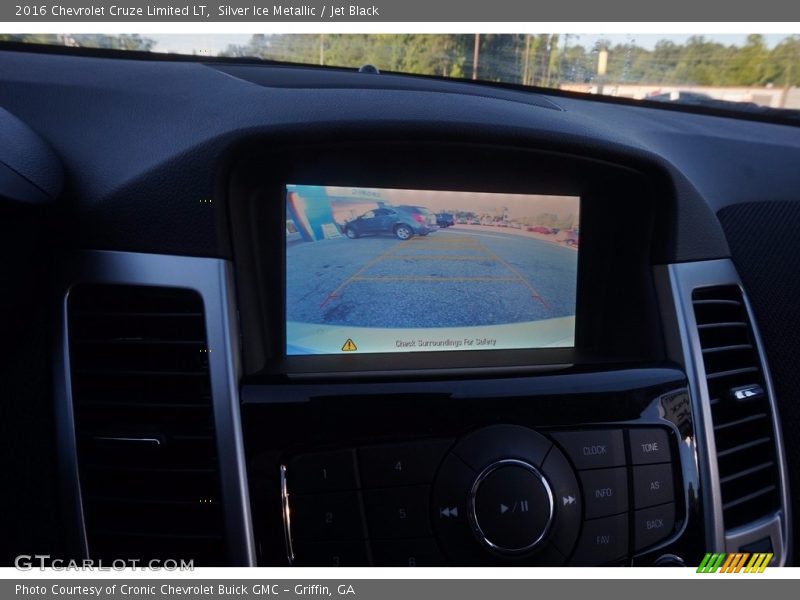 Silver Ice Metallic / Jet Black 2016 Chevrolet Cruze Limited LT