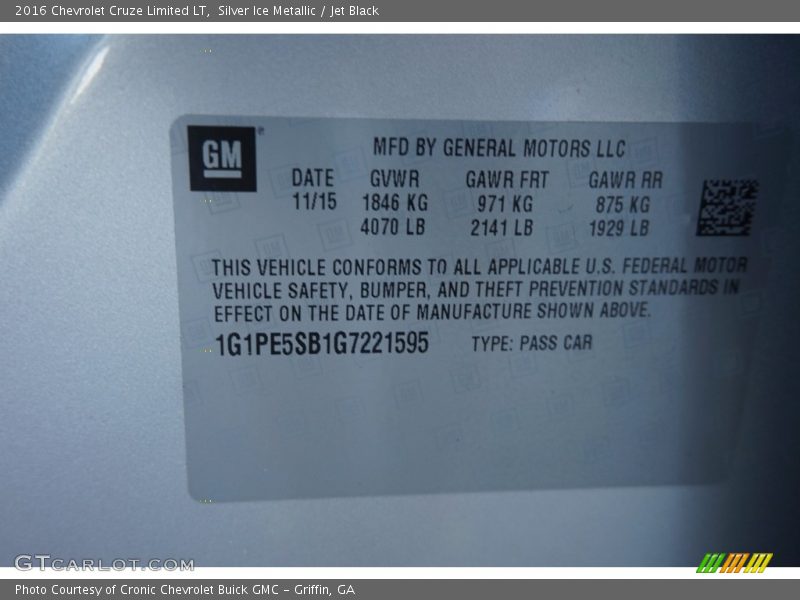 Silver Ice Metallic / Jet Black 2016 Chevrolet Cruze Limited LT