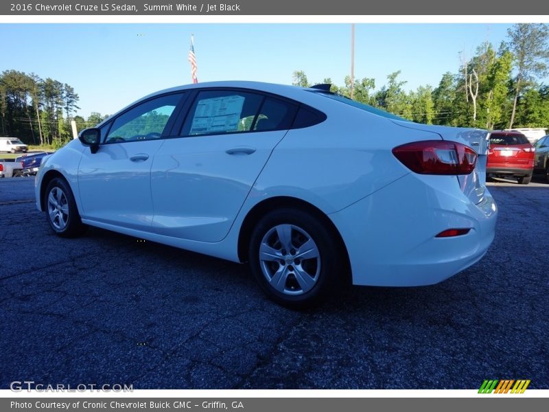 Summit White / Jet Black 2016 Chevrolet Cruze LS Sedan