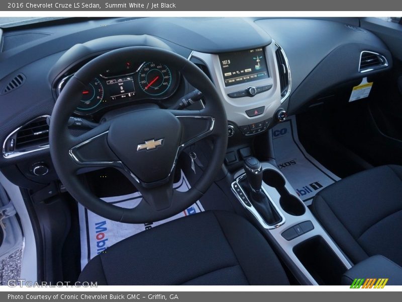Summit White / Jet Black 2016 Chevrolet Cruze LS Sedan