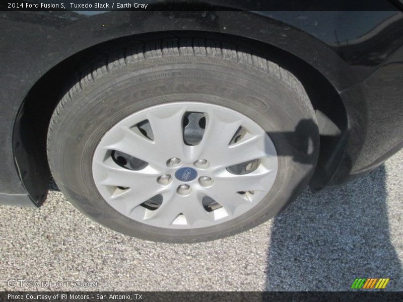 Tuxedo Black / Earth Gray 2014 Ford Fusion S