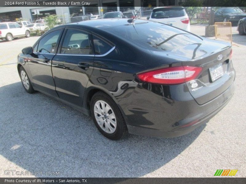 Tuxedo Black / Earth Gray 2014 Ford Fusion S