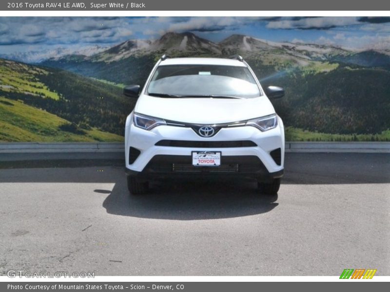 Super White / Black 2016 Toyota RAV4 LE AWD