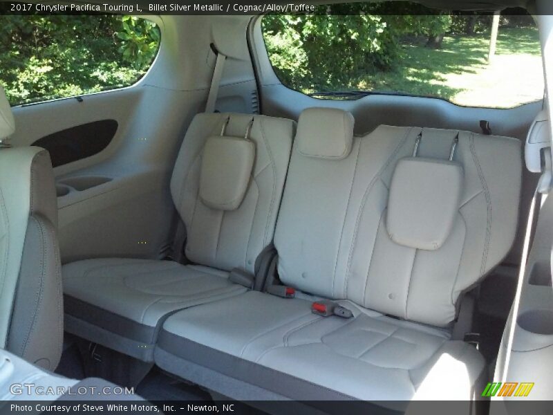 Billet Silver Metallic / Cognac/Alloy/Toffee 2017 Chrysler Pacifica Touring L