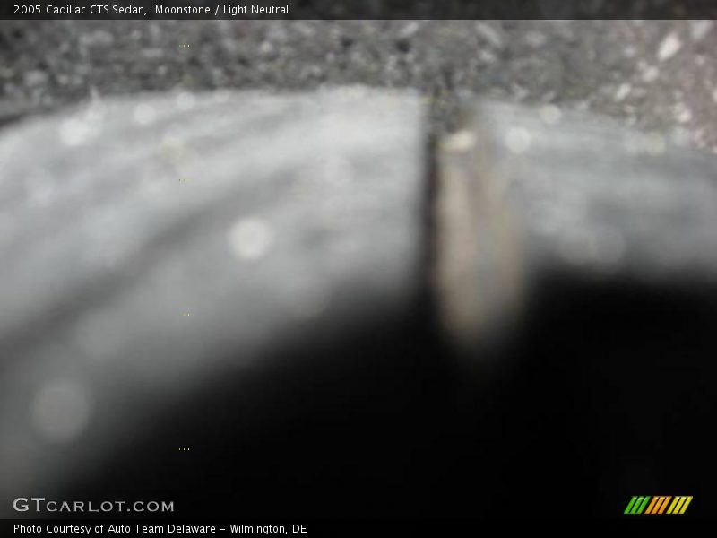 Moonstone / Light Neutral 2005 Cadillac CTS Sedan
