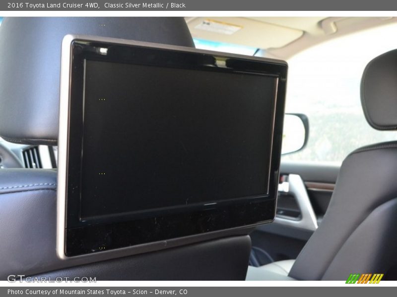 Classic Silver Metallic / Black 2016 Toyota Land Cruiser 4WD