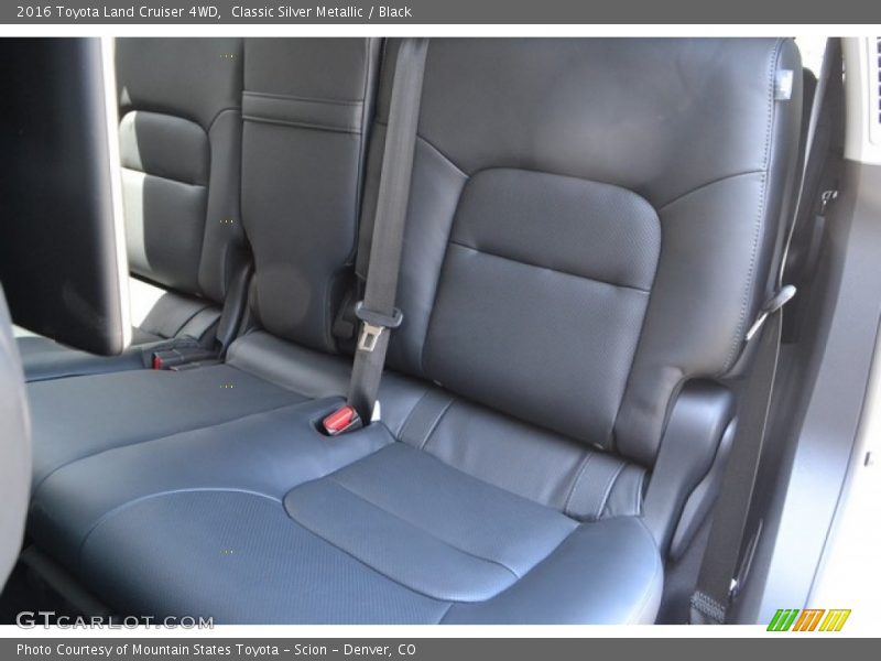 Classic Silver Metallic / Black 2016 Toyota Land Cruiser 4WD