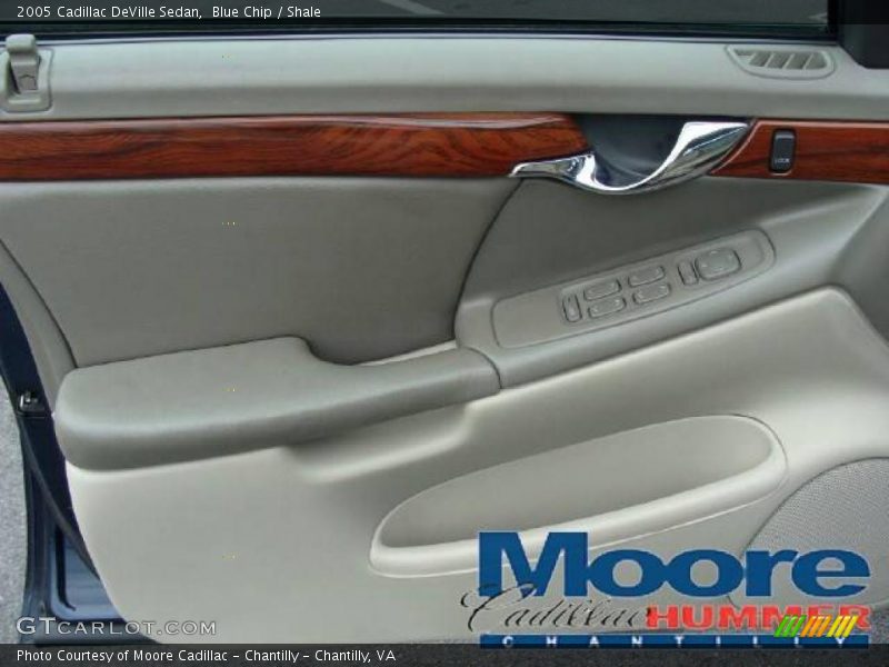 Blue Chip / Shale 2005 Cadillac DeVille Sedan