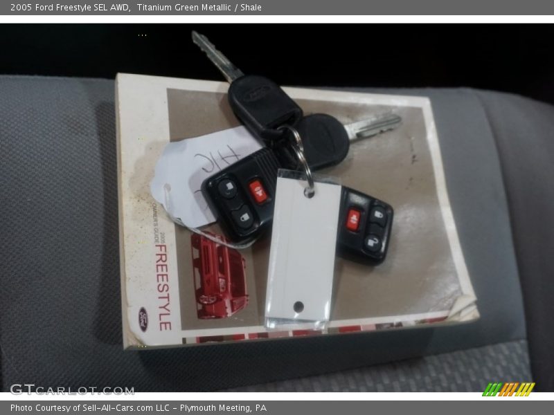Titanium Green Metallic / Shale 2005 Ford Freestyle SEL AWD