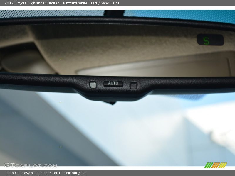 Blizzard White Pearl / Sand Beige 2012 Toyota Highlander Limited
