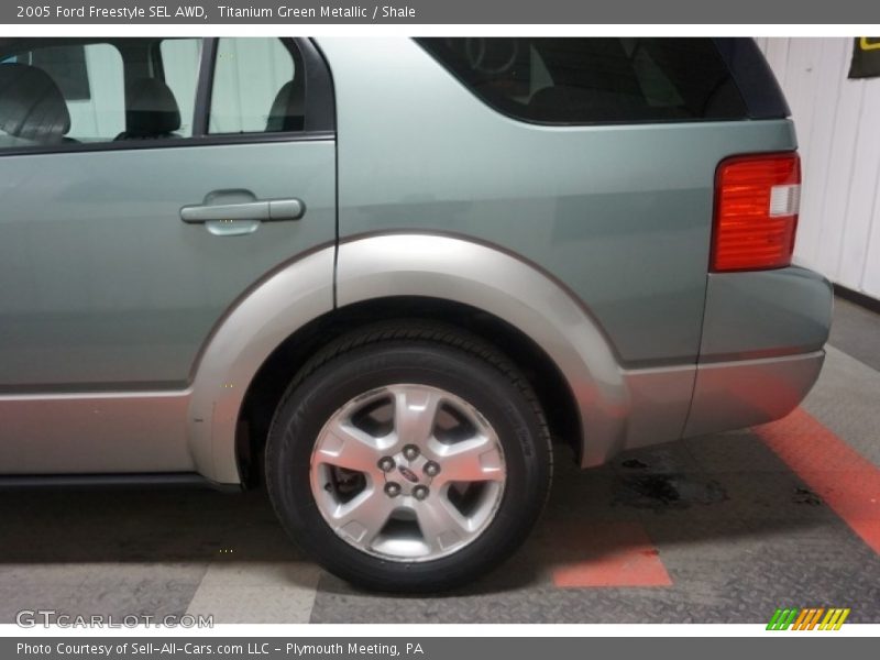 Titanium Green Metallic / Shale 2005 Ford Freestyle SEL AWD