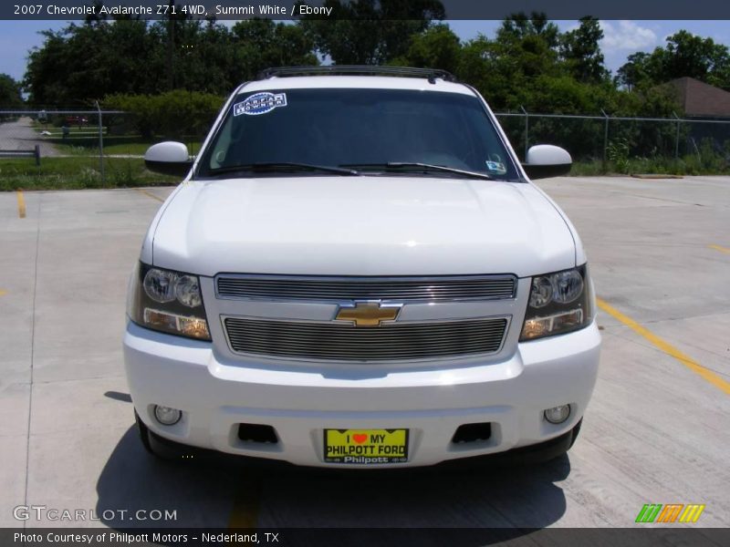 Summit White / Ebony 2007 Chevrolet Avalanche Z71 4WD