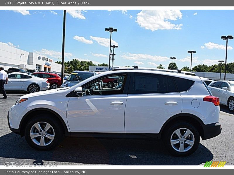 Super White / Black 2013 Toyota RAV4 XLE AWD