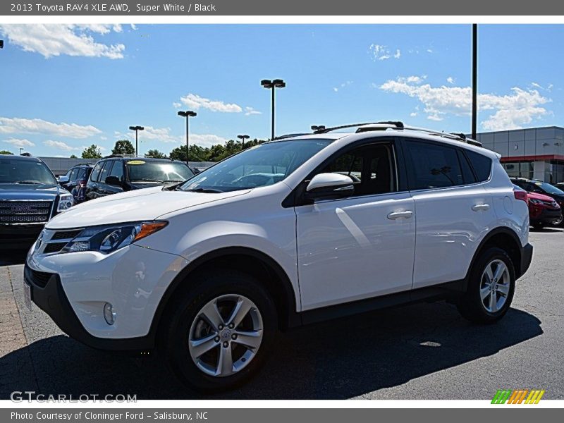 Super White / Black 2013 Toyota RAV4 XLE AWD
